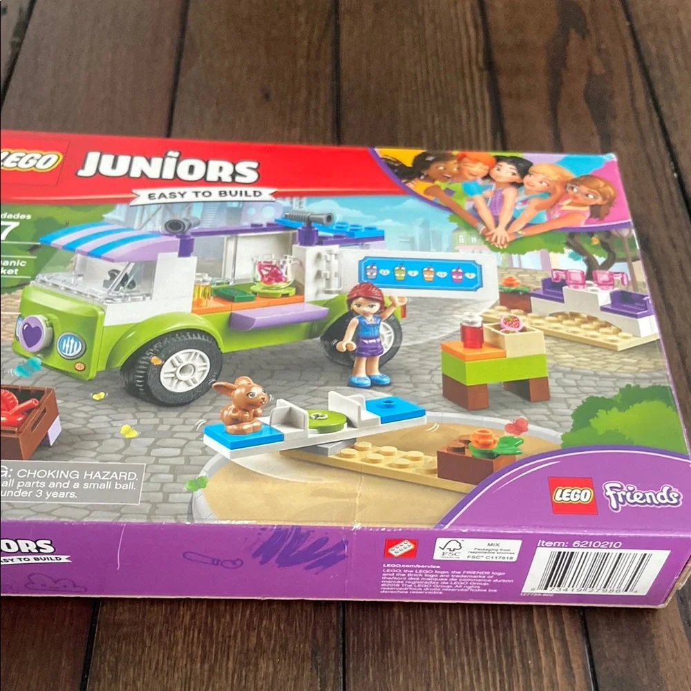 Lego  Friends Juniors Mia's  organic food set